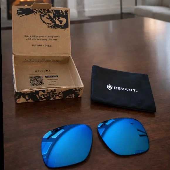 NIB Oakley Holbrook XL Elite Polarized Ice Blue Replacement Lenses (1 Pair) - Picture 2 of 5